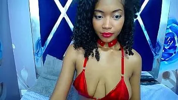Oynat Rose garcia striptiz sohbetinde. com ödeme yapan izleyici için klitorisini ovuyor