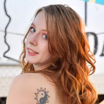 Pornostar Elodie Lee