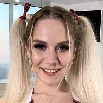 Pornstar Fiore Sun